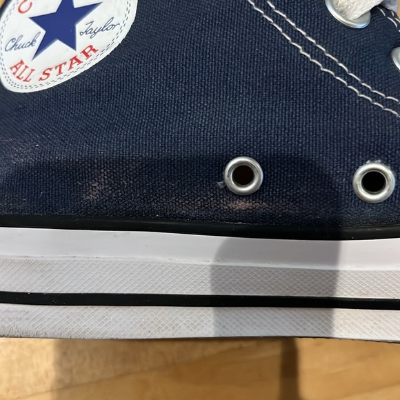 Chuck Taylors Navy Blue - Picture 3 of 6